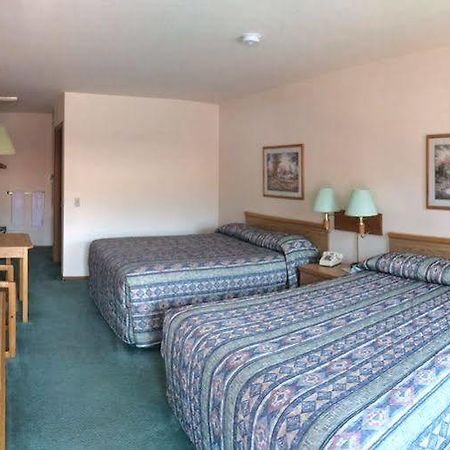 Mini Golden Inns Motel Hungry Horse Exterior photo